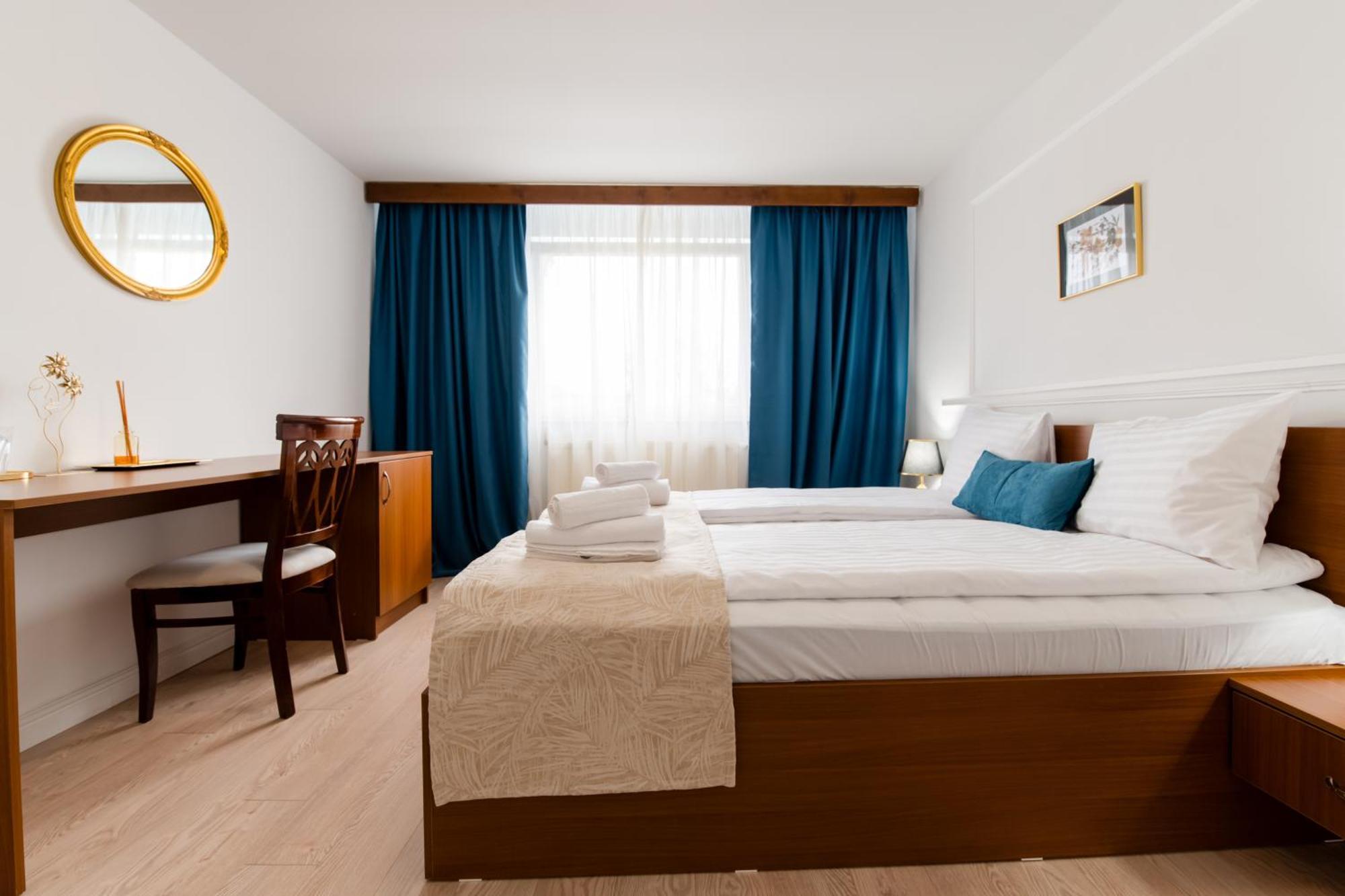 Hotel Royal Plaza By Timhotels Timisoara Exterior photo